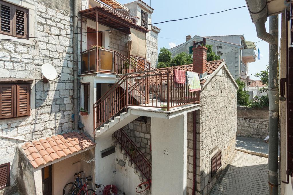شقة Charming Old Stone House سبليت المظهر الخارجي الصورة